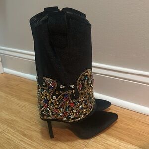 Embellished velvet calf boots 💎